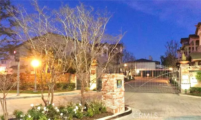 Los Alamitos, CA 90720,2916 Claremore Lane