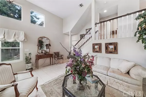 10768 Chestnut Street, Los Alamitos, CA 90720