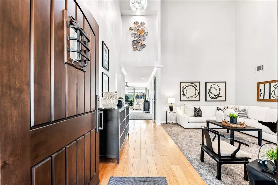 Los Alamitos, CA 90720,10221 Humbolt Street