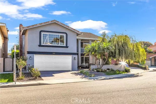 3110 Lilly Avenue, Los Alamitos, CA 90808