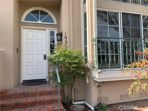 Huntington Beach, CA 92648,19282 Torreypines Circle