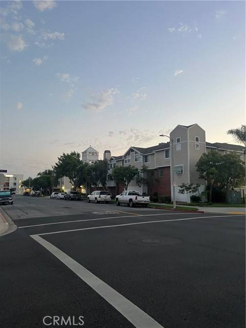 865 S B Street #B2, Oxnard, CA 93030