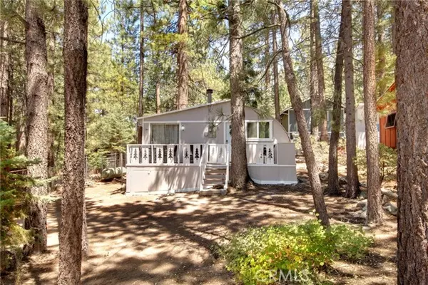 745 Eureka Drive, Big Bear Lake, CA 92315