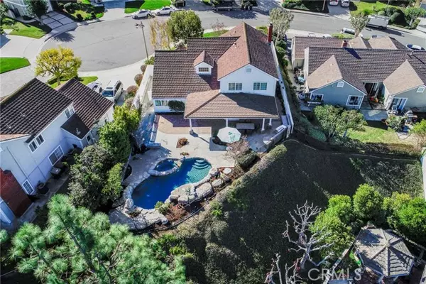 Anaheim, CA 92807,560 S Weymouth Court