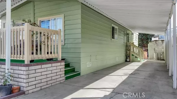 Buena Park, CA 90621,7142 Orangethorpe Avenue #21B