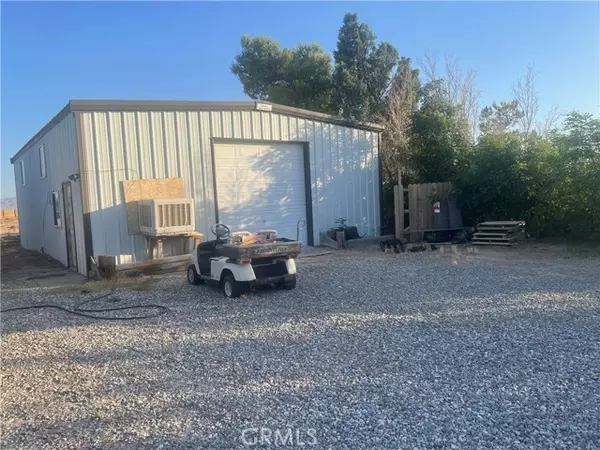 Newberry Springs, CA 92365,37073 Troy Road