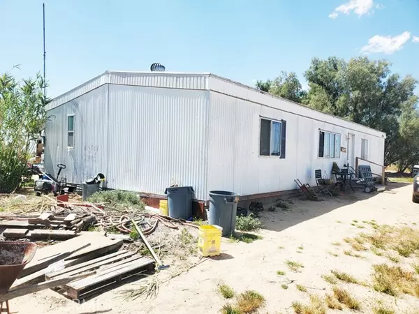 Hinkley, CA 92347,15635 Lockhart Road #U1-2