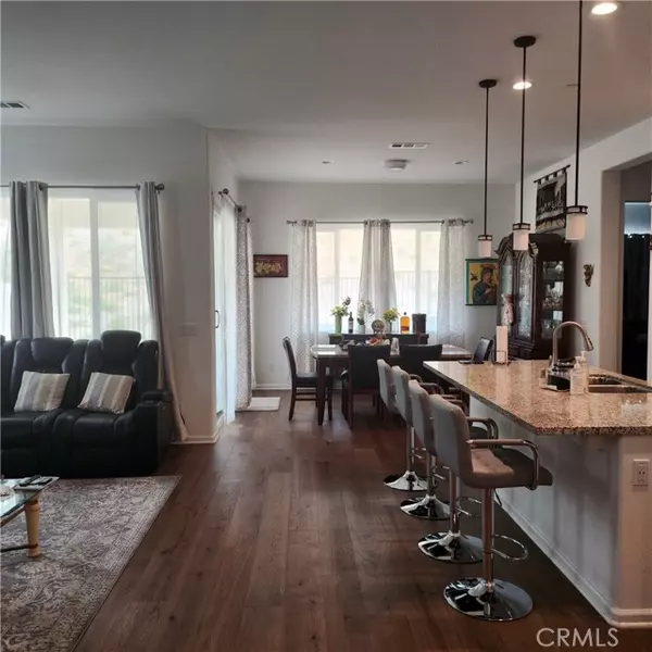 Corona, CA 92883,11882 Wandering Way