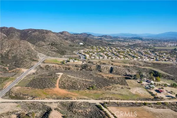 Wildomar, CA 92595,23777 Wildomar Trail