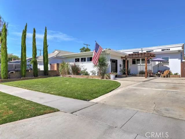 3255 Fanwood Avenue, Long Beach, CA 90808