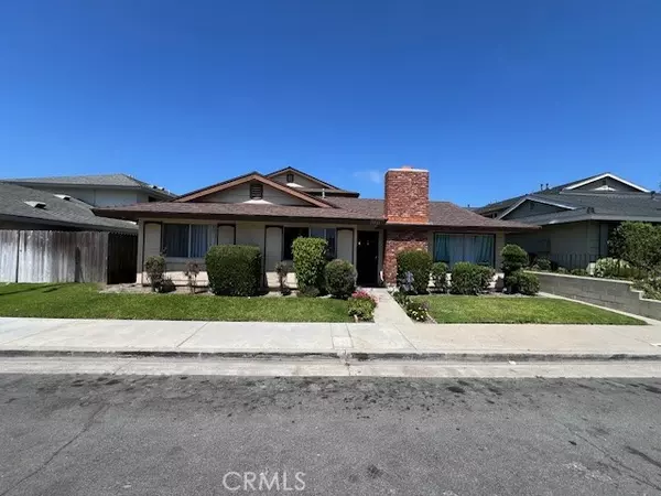 17031 Pinehurst, Huntington Beach, CA 92647