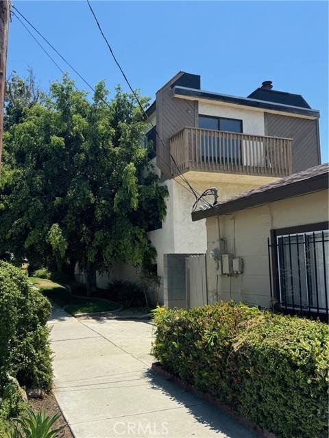 1999 Stanley Avenue #1, Signal Hill, CA 90755