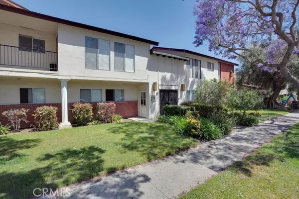 372 Freeman Avenue, Long Beach, CA 90814