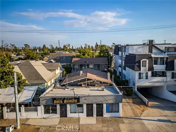 1106 W Santa Ana Boulevard, Santa Ana, CA 92703