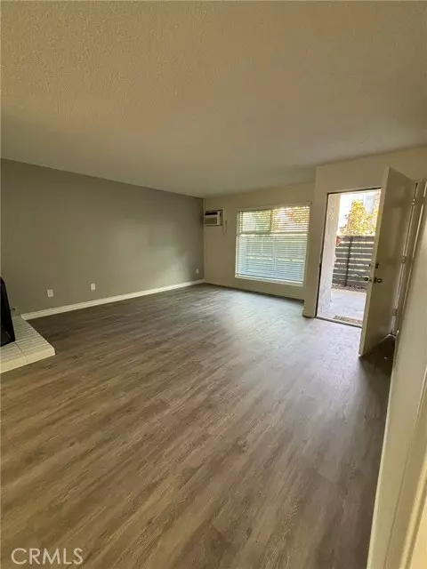 La Habra, CA 90631,951 N Euclid #4