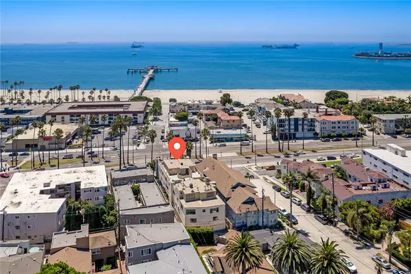 Long Beach, CA 90803,3811 E Livingston Drive #1