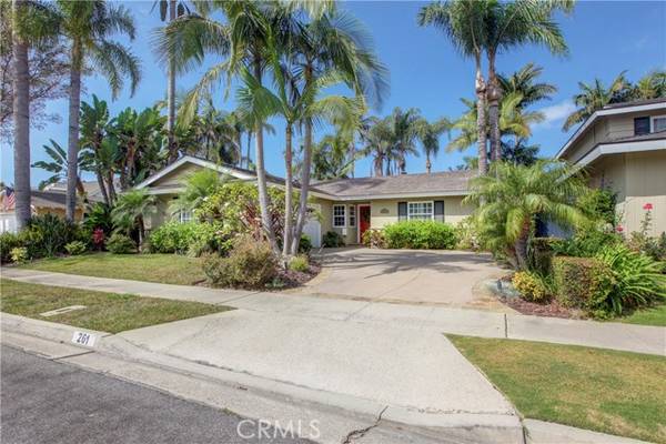 261 College Park DR, Seal Beach, CA 90740