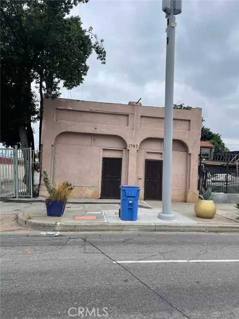 1745 W Florence Avenue, Los Angeles, CA 90047