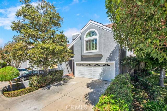 2569 Elden Avenue #A1, Costa Mesa, CA 92627