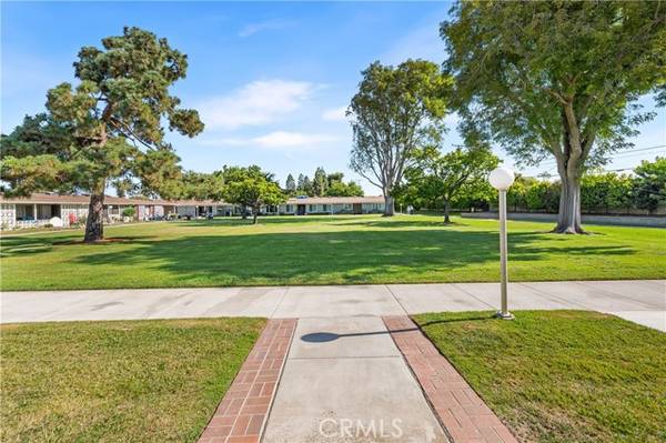 13741 Annandale Drive #20D, Seal Beach, CA 90740