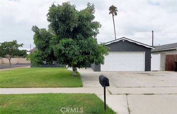 2602 Ponderosa Street, Santa Ana, CA 92705