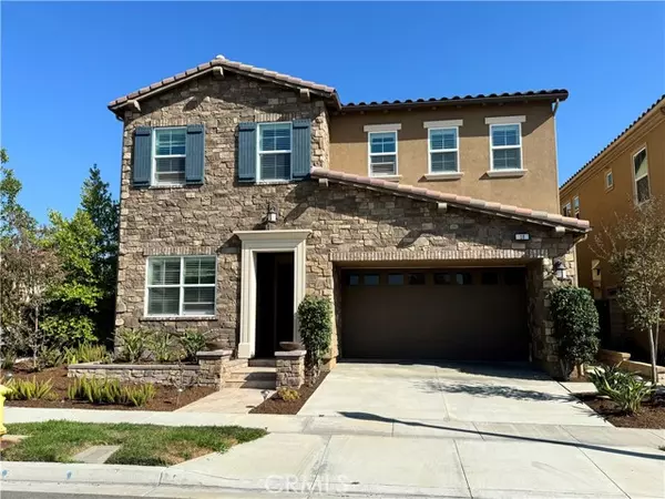 10 Lark, Lake Forest (el Toro), CA 92630