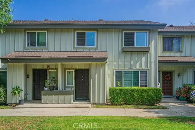 South Gate, CA 90280,10005 Karmont Avenue