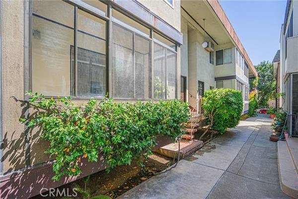 619 E Olive Avenue #D, Burbank, CA 91501