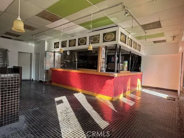 South Gate, CA 90280,3841 Tweedy Boulevard