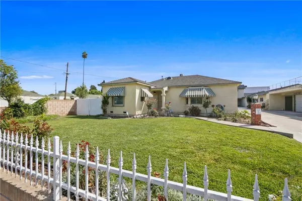 Bellflower, CA 90706,17432 Virginia Avenue