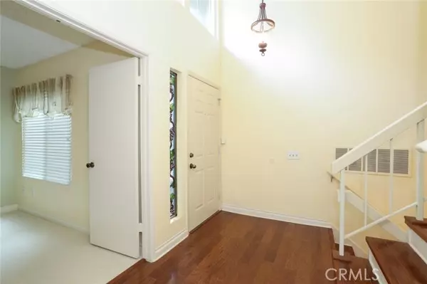 Costa Mesa, CA 92626,873 BEAR CREEK #75