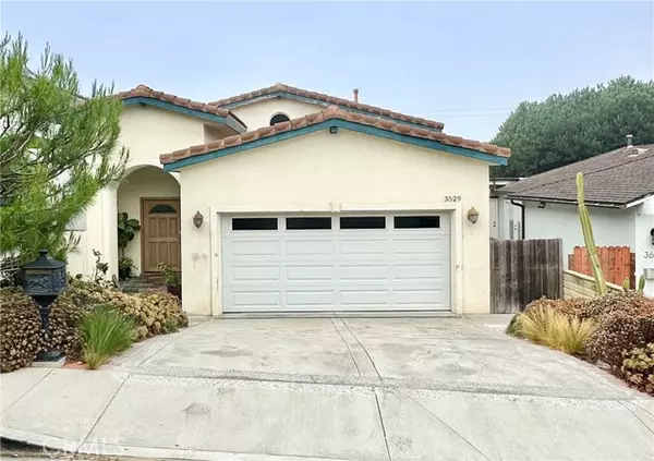 3529 Walnut Avenue, Manhattan Beach, CA 90266