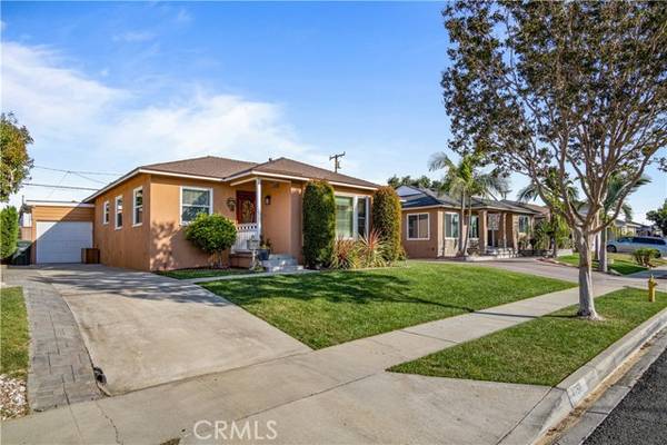 4758 Radnor Avenue, Lakewood, CA 90713