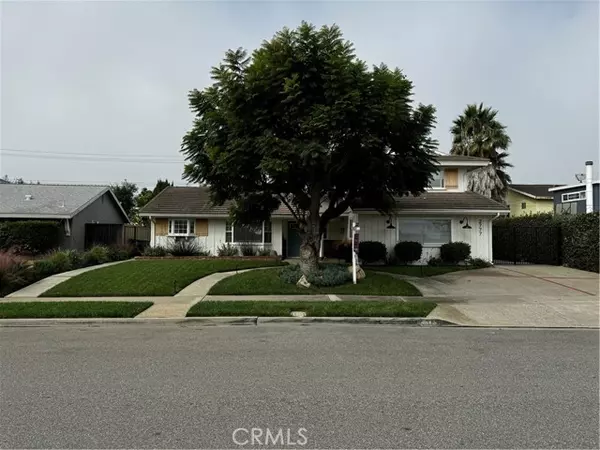 2777 Lorenzo Avenue, Costa Mesa, CA 92626