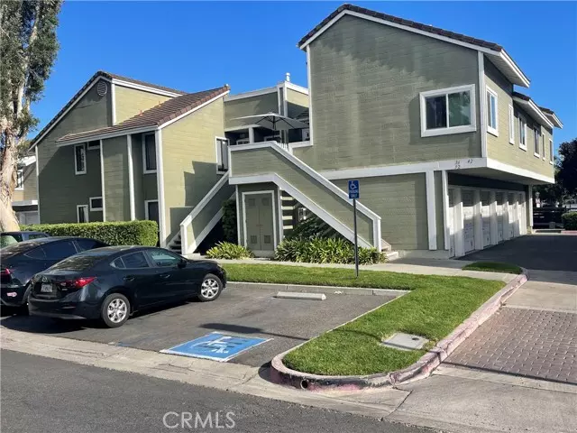 Aliso Viejo, CA 92656,32 Laurel Lane