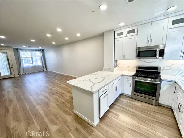 230 Capricorn, Irvine, CA 92618