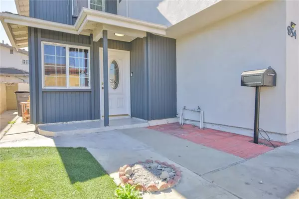 Carson, CA 90746,854 E Meadbrook Street