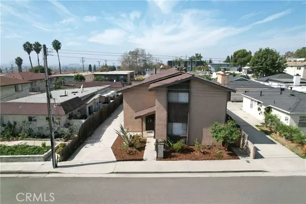 1867 Gladys Avenue, Signal Hill, CA 90755