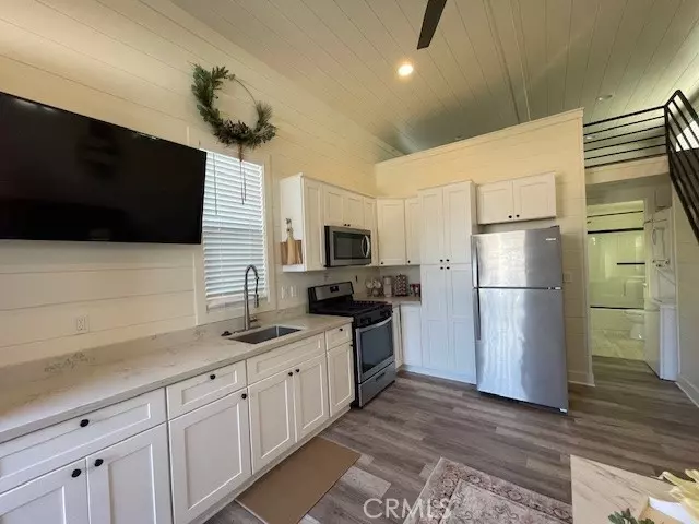 La Habra, CA 90631,313 1st Street #E