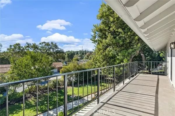 Laguna Woods, CA 92637,3279 San Amadeo #O