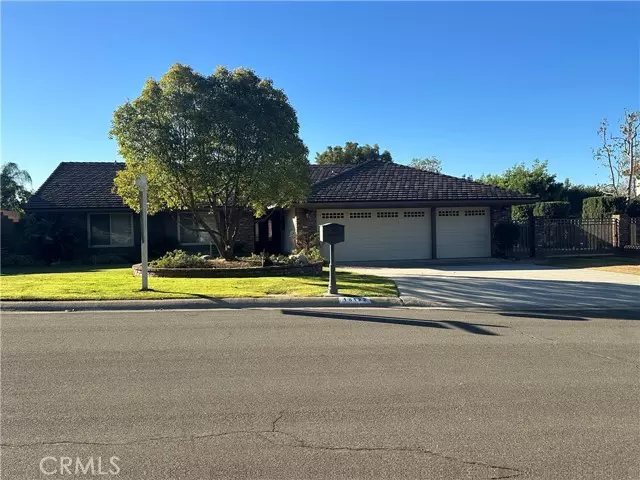 18122 Peppergrove Avenue, Yorba Linda, CA 92886