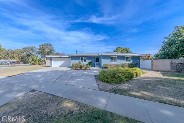 1026 N Mountain View Place, Fullerton, CA 92831