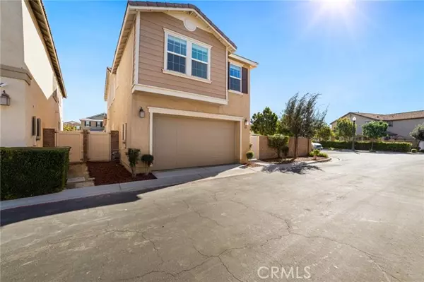 Ontario, CA 91762,5036 S Centennial Circle