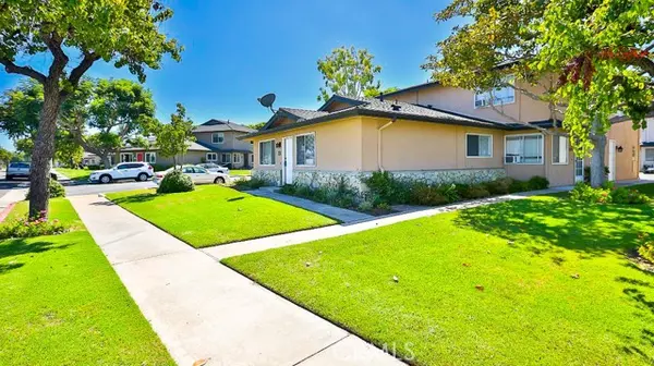 Huntington Beach, CA 92647,16631 Viewpoint Lane #9A