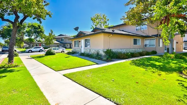 Huntington Beach, CA 92647,16631 Viewpoint Lane #9A