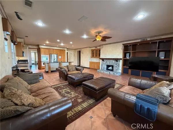 Corona, CA 92882,1485 Clearview Circle