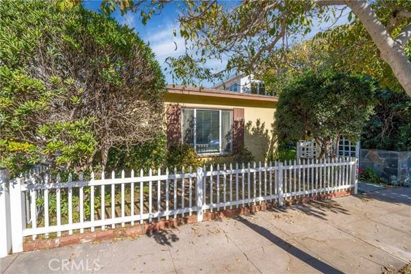 1115 Ocean Avenue, Seal Beach, CA 90740