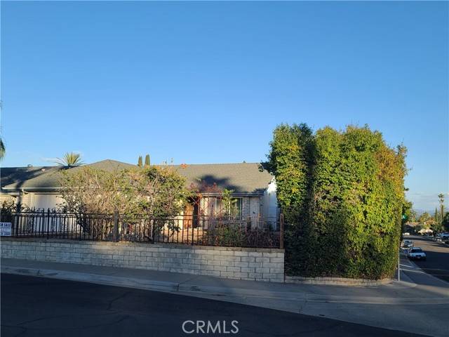 23582 Venisia, Laguna Hills, CA 92653