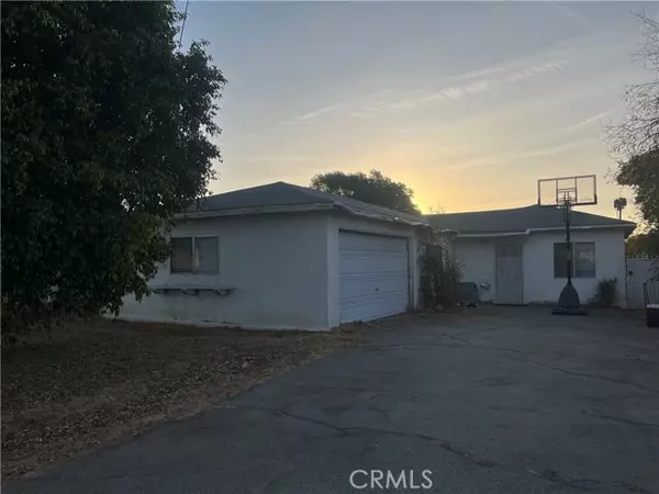 13200 Terra Bella Street, Pacoima (los Angeles), CA 91331