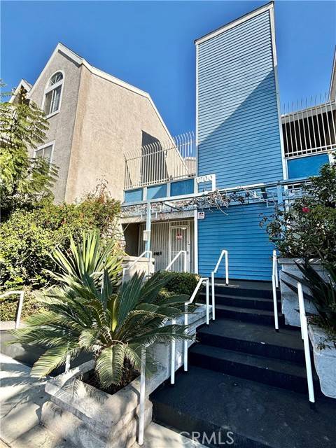 1200 Gaviota Avenue #305, Long Beach, CA 90813